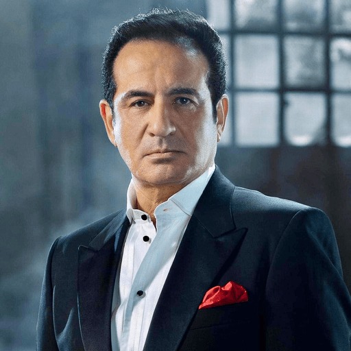 الفنان محمد ثروت