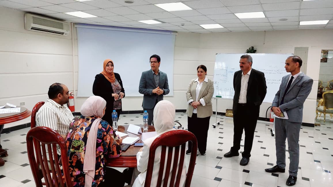 رئيس جامعة بنها يفتتح برنامج تدريب المقيمين لجائزة التميز الحكومي لكليات الجامعة 