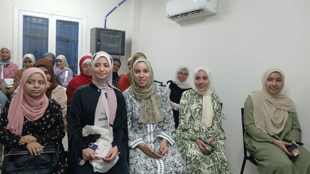 دعم نفسي لطلاب جامعة الأقصر المغتربين