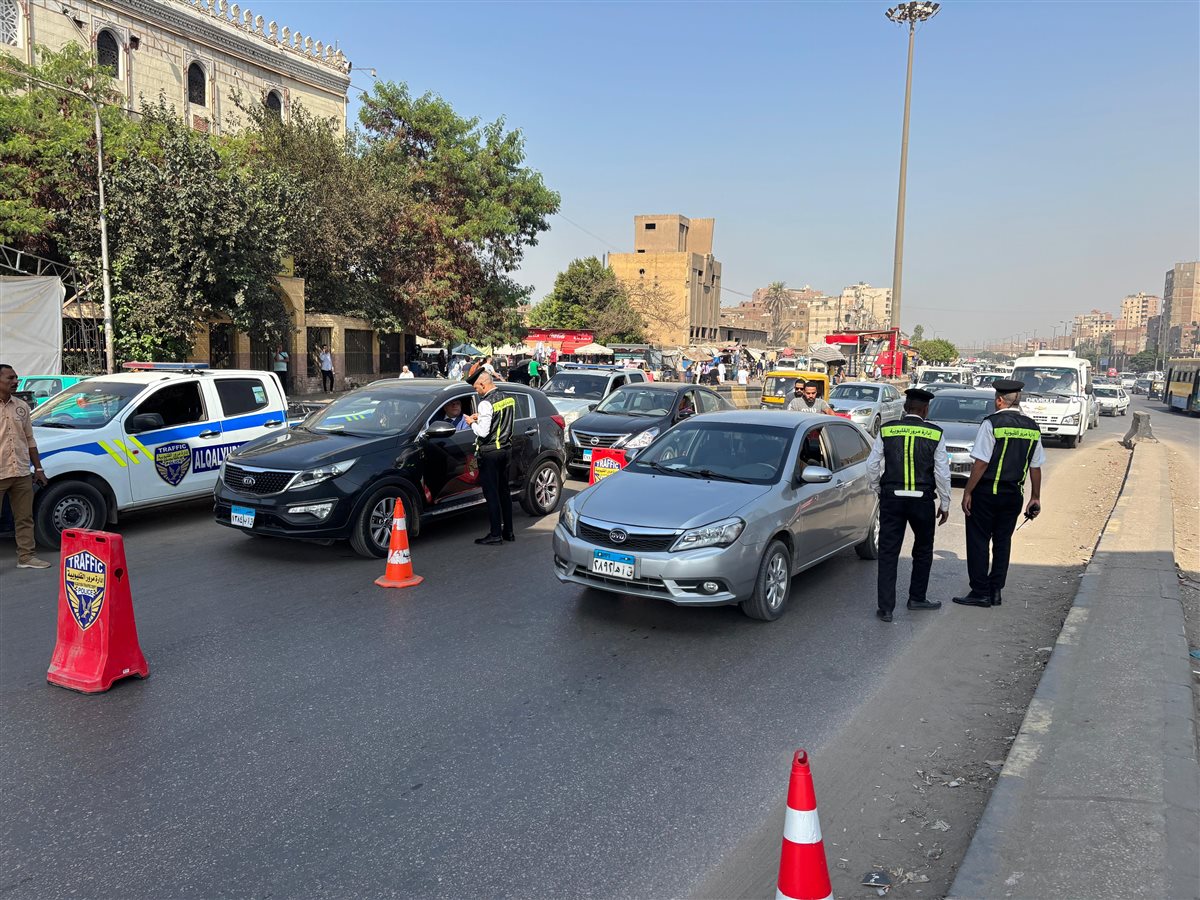 حملات أمنية موسعة في بنها وشبرا الخيمة لضبط المخالفات والخارجين عن القانون بالقليوبية