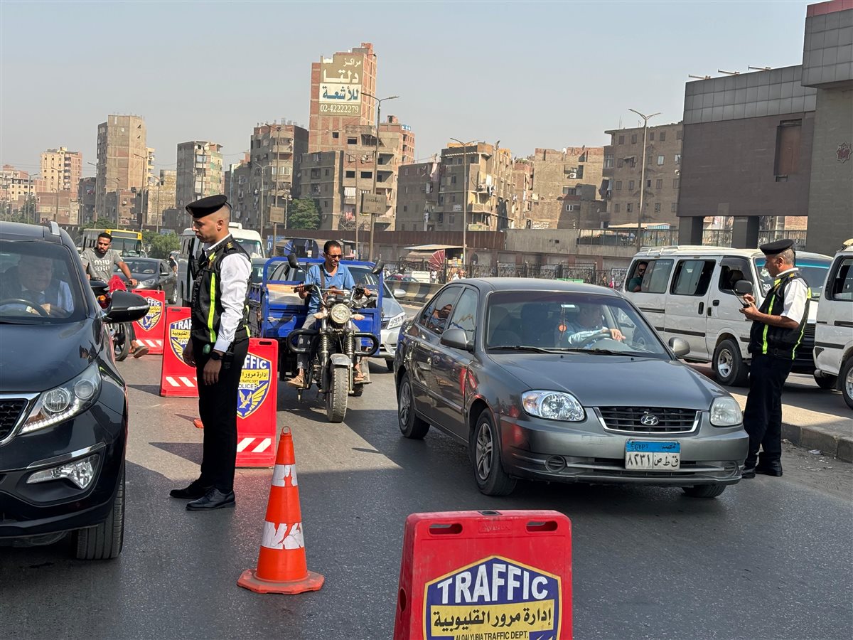 حملات أمنية موسعة في بنها وشبرا الخيمة لضبط المخالفات والخارجين عن القانون بالقليوبية
