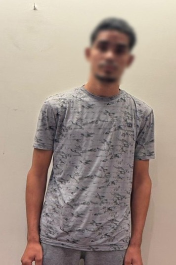 القبض على المتهم بإشعال النيران في بضائع سيدة تبيع أمام محله بالفيوم