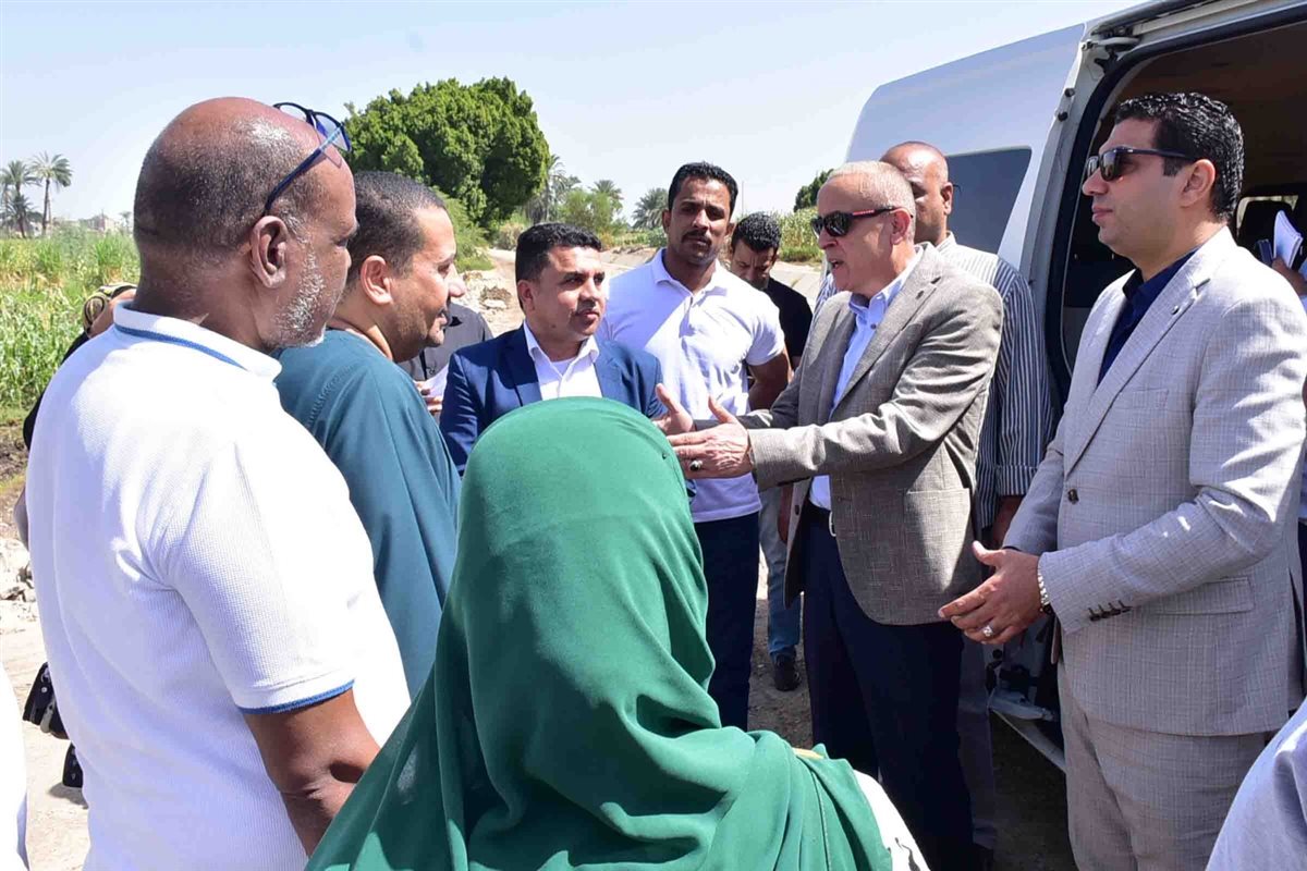 محافظ الأقصر بمستشفى العديسات