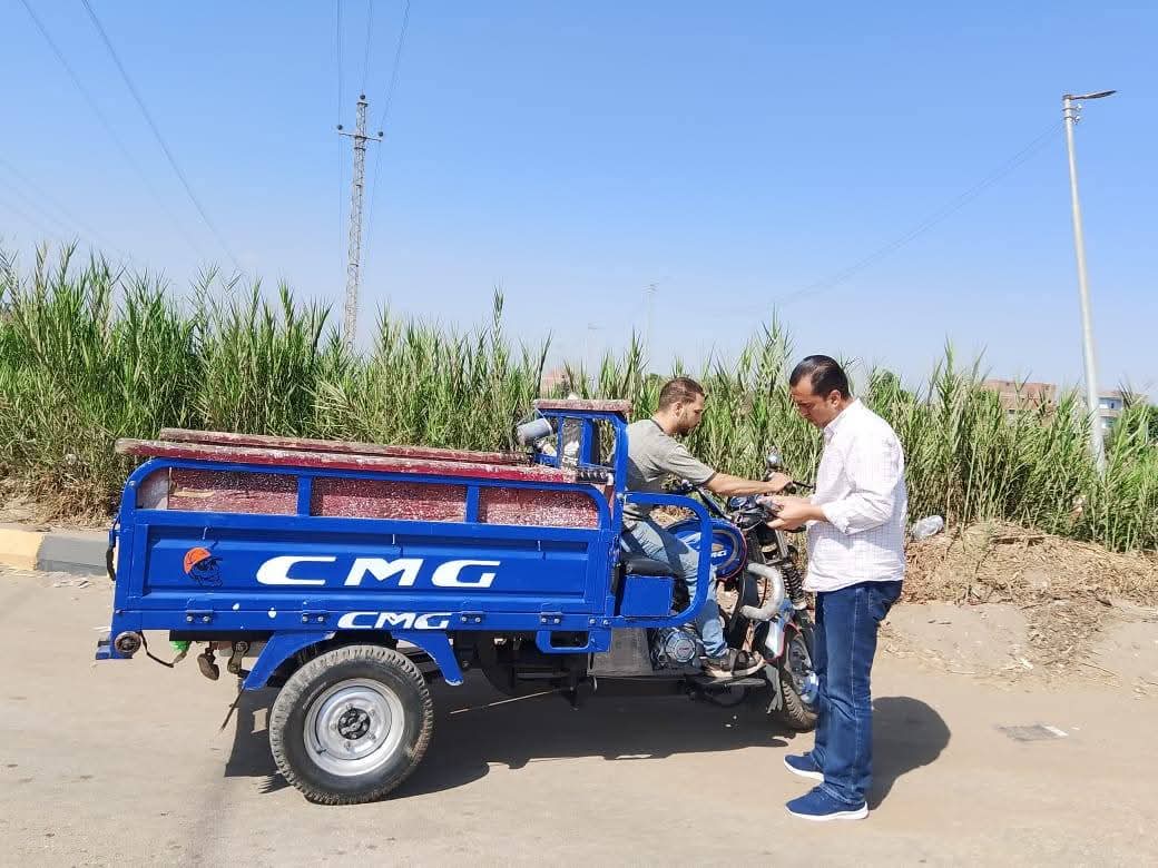 محليات المنوفية تضبط مكبرات صوت مع الباعة الجائلين بمنوف