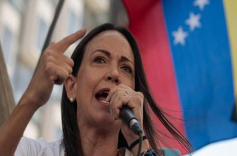 صور ماريا كورينا بعد فوزها بجائزة نوبل للسلام