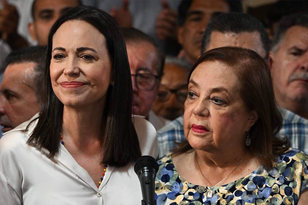 صور ماريا كورينا بعد فوزها بجائزة نوبل للسلام