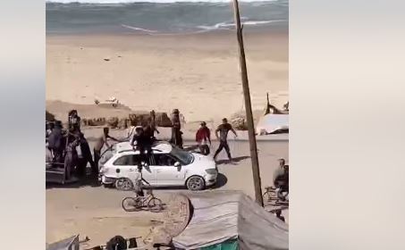 أهالي غزة يعودون إلى ديارهم بعد وقف إطلاق النار