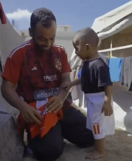  الصحفي الفلسطيني أنس النجار