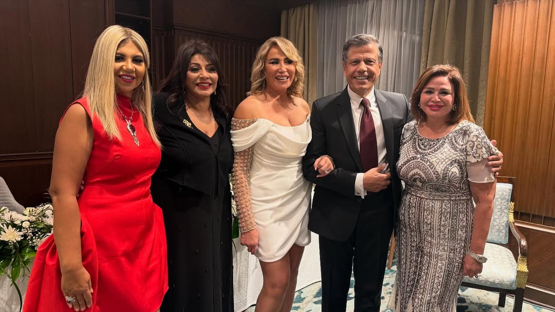 إلهام شاهين وبوسي شلبي وهالة صدقي في عقد قران إيناس الدغيدي