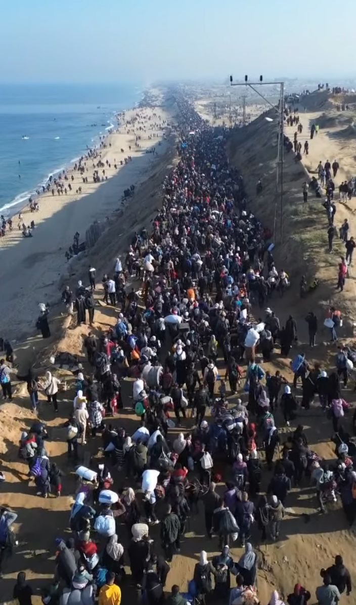 أهالي غزة بطريق الرشيد 