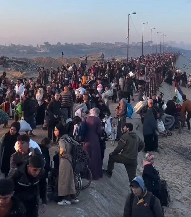 أهالي غزة بطريق الرشيد 