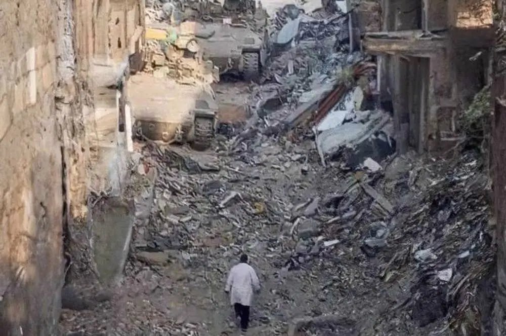 لحظة اعتقال الدكتور حسام أبو صفية