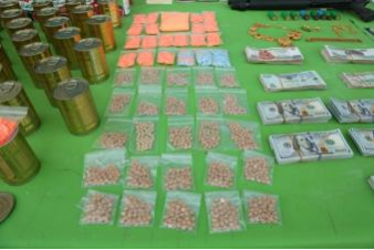 جانب من المخدرات المضبوطة