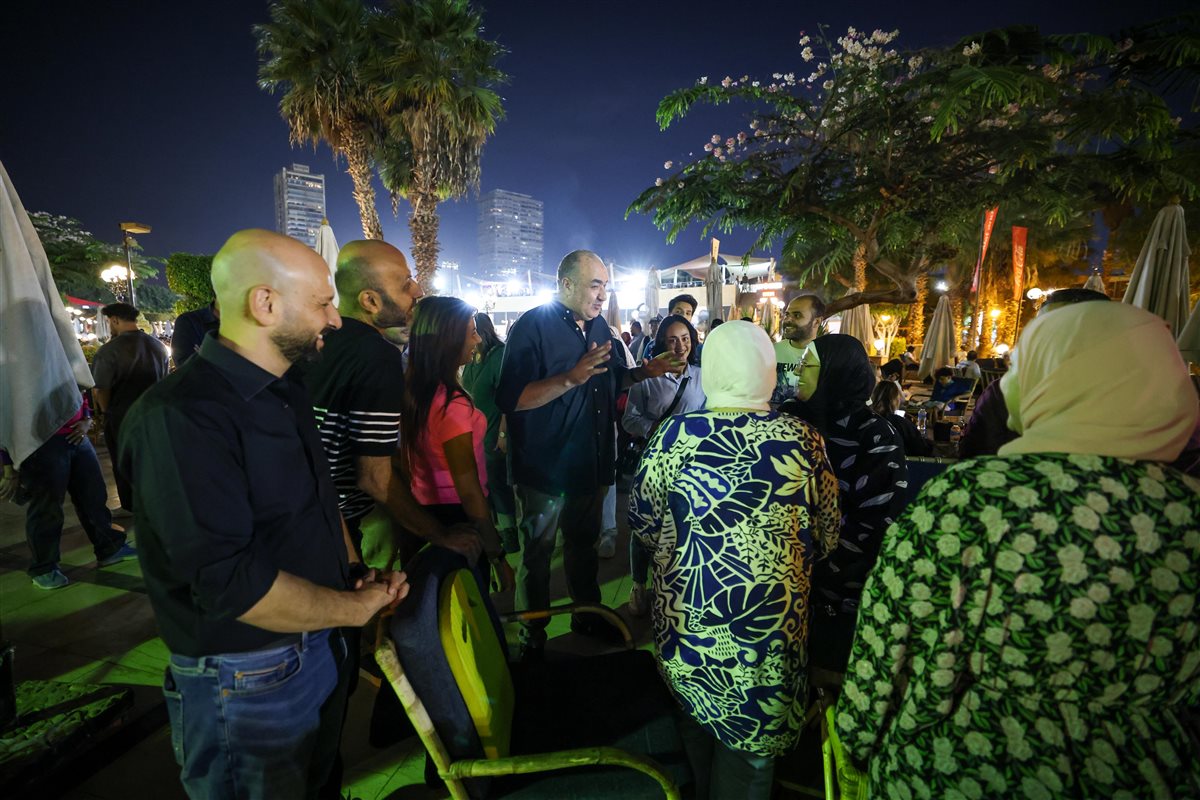 <strong> قائمة الخطيب تواصل جولاتها الانتخابية ‏داخل الأهلي </strong>