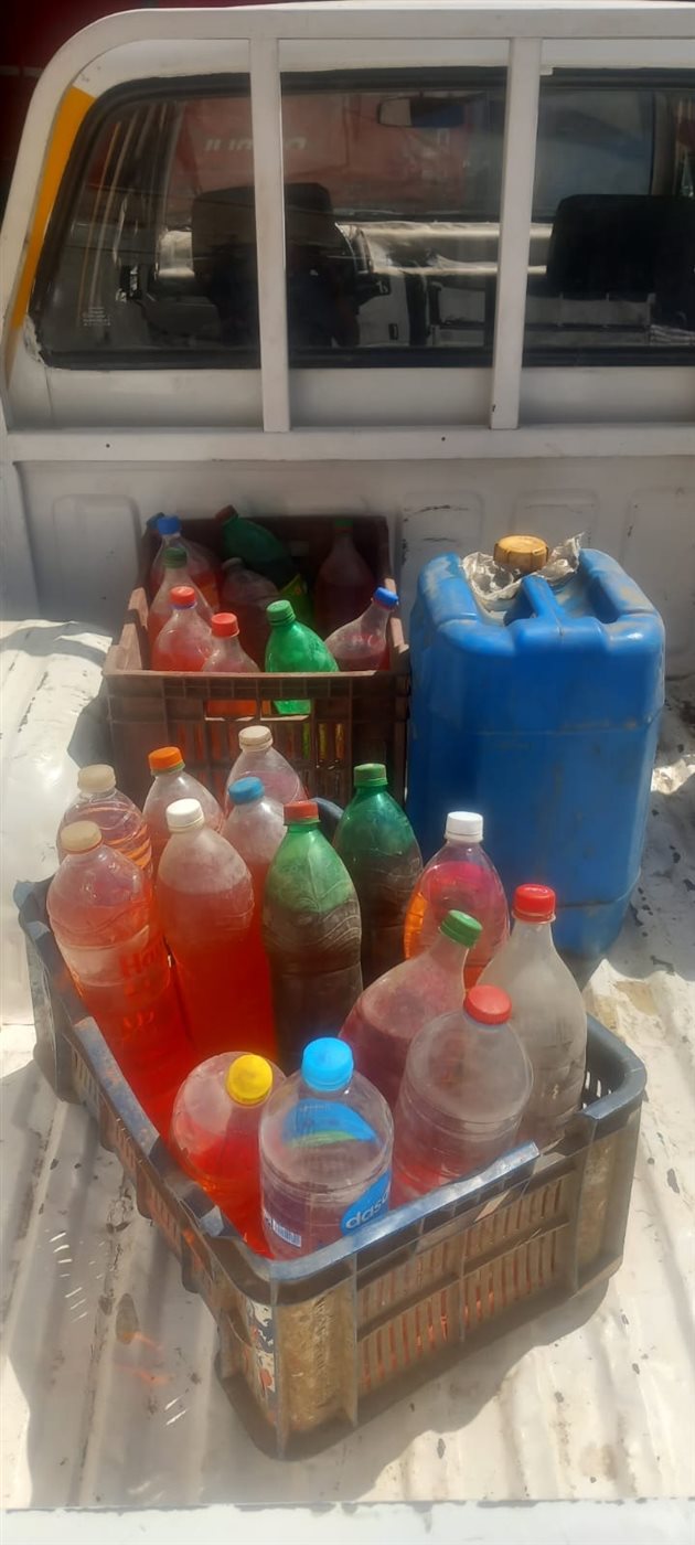 ضبط زجاجات بنزين