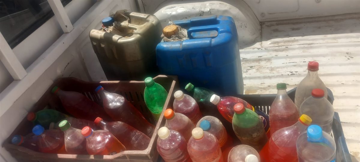 ضبط زجاجات بنزين