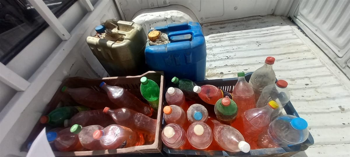 ضبط زجاجات بنزين