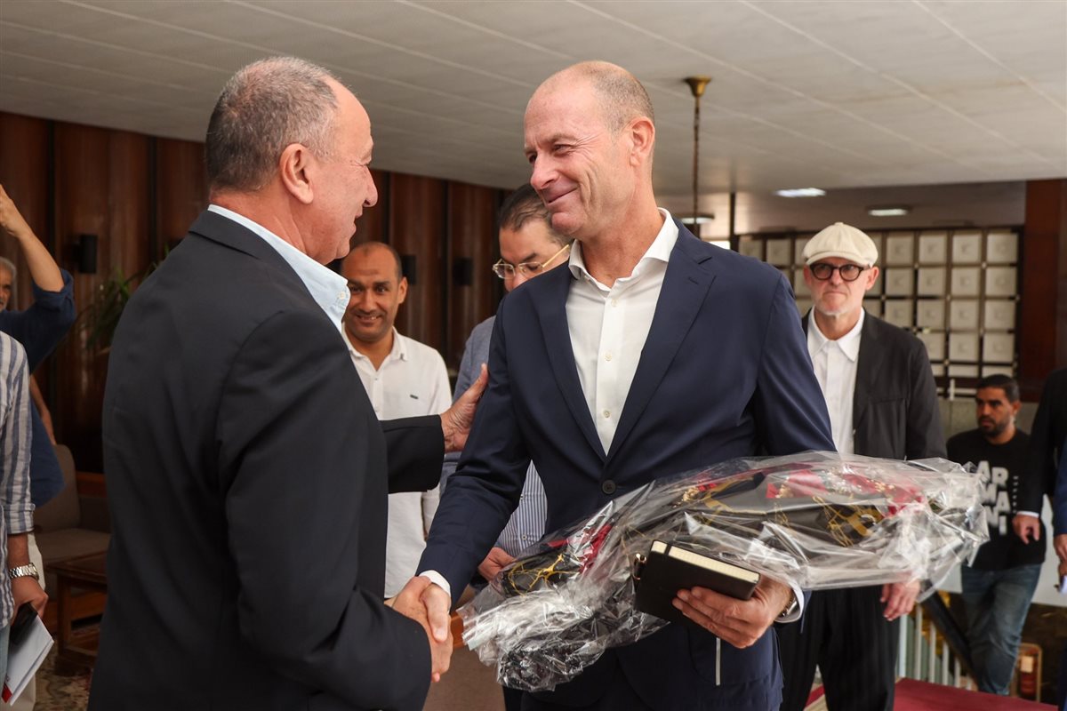 موعد أول مباراة لمدرب الأهلي الجديد ياس سوروب