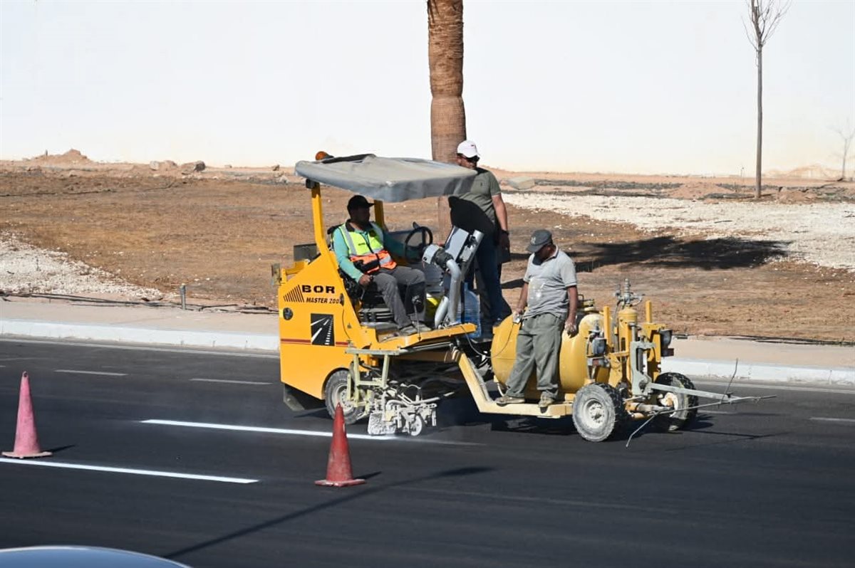 محافظ جنوب سيناء يتابع اللمسات النهائية بشرم الشيخ 