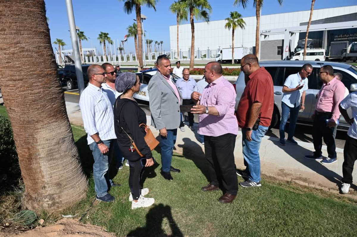 محافظ جنوب سيناء يتابع اللمسات النهائية بشرم الشيخ 