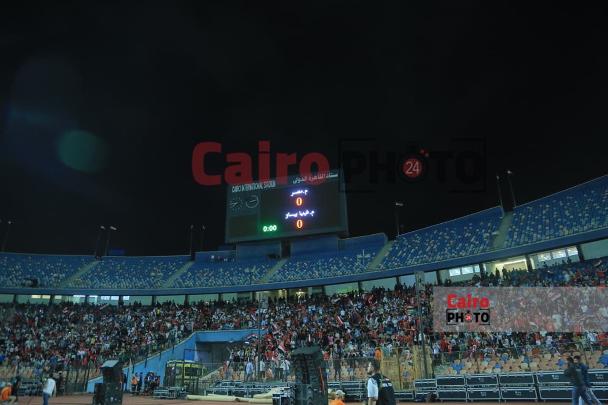 الجماهير تملأ مدرجات ستاد القاهرة مباراة مصر وغينيا بيساو