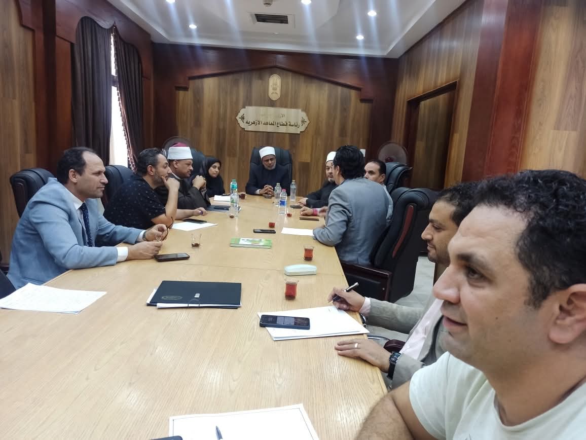  انعقاد لجنة مراجعة بوكليت المعاهد الخاصة