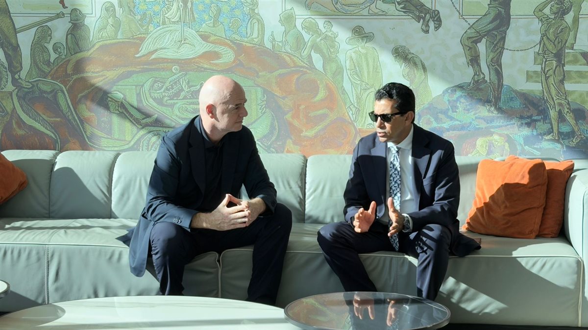 وزير الرياضة رفقة إنفانتينو