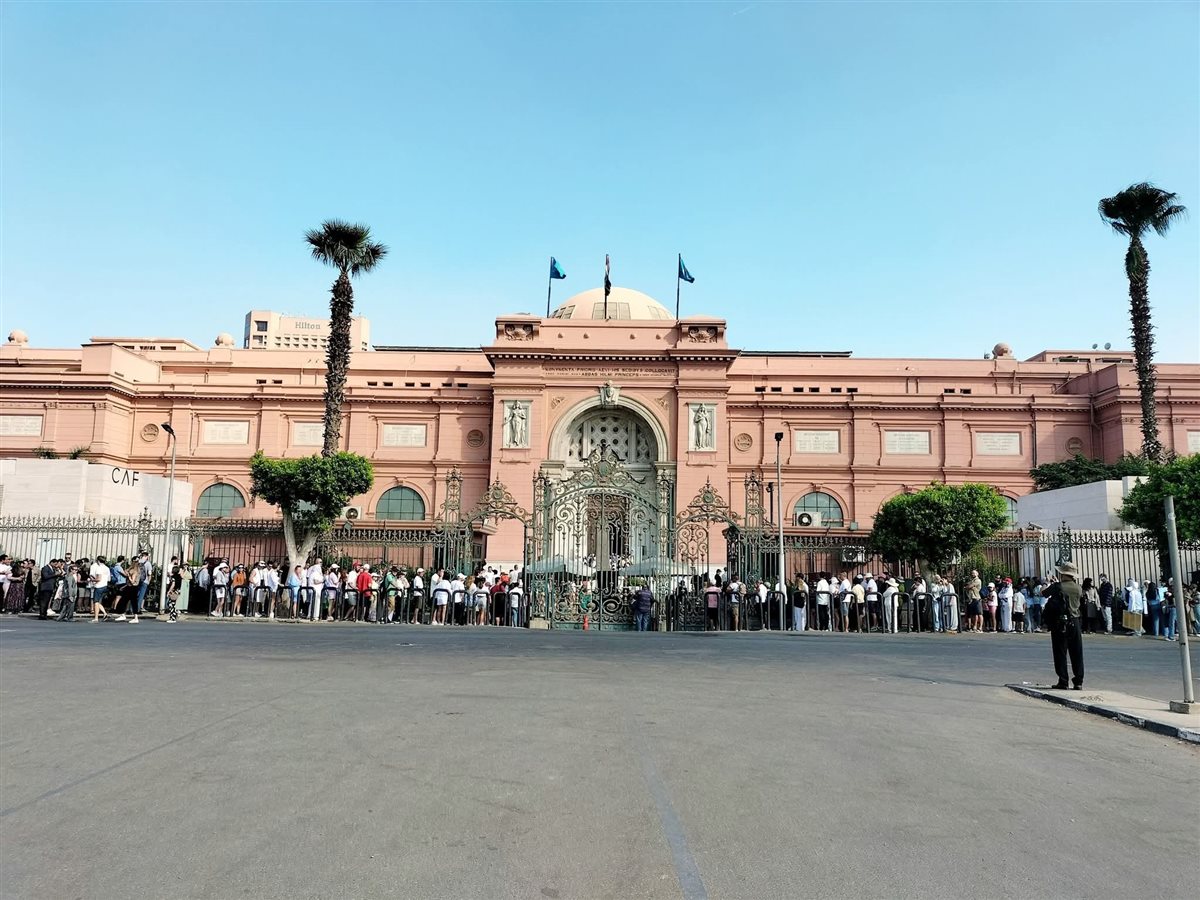 إقبال السائحين على المتحف المصري بالتحرير&nbsp;