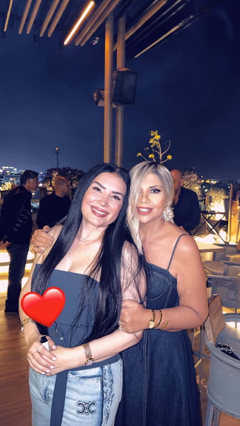  لقطات من احتفال نجلاء بدر بعيد ميلادها بحضور باقة من نجوم الفن وأصدقائها