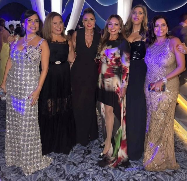  لقطات من احتفال نجلاء بدر بعيد ميلادها بحضور باقة من نجوم الفن وأصدقائها