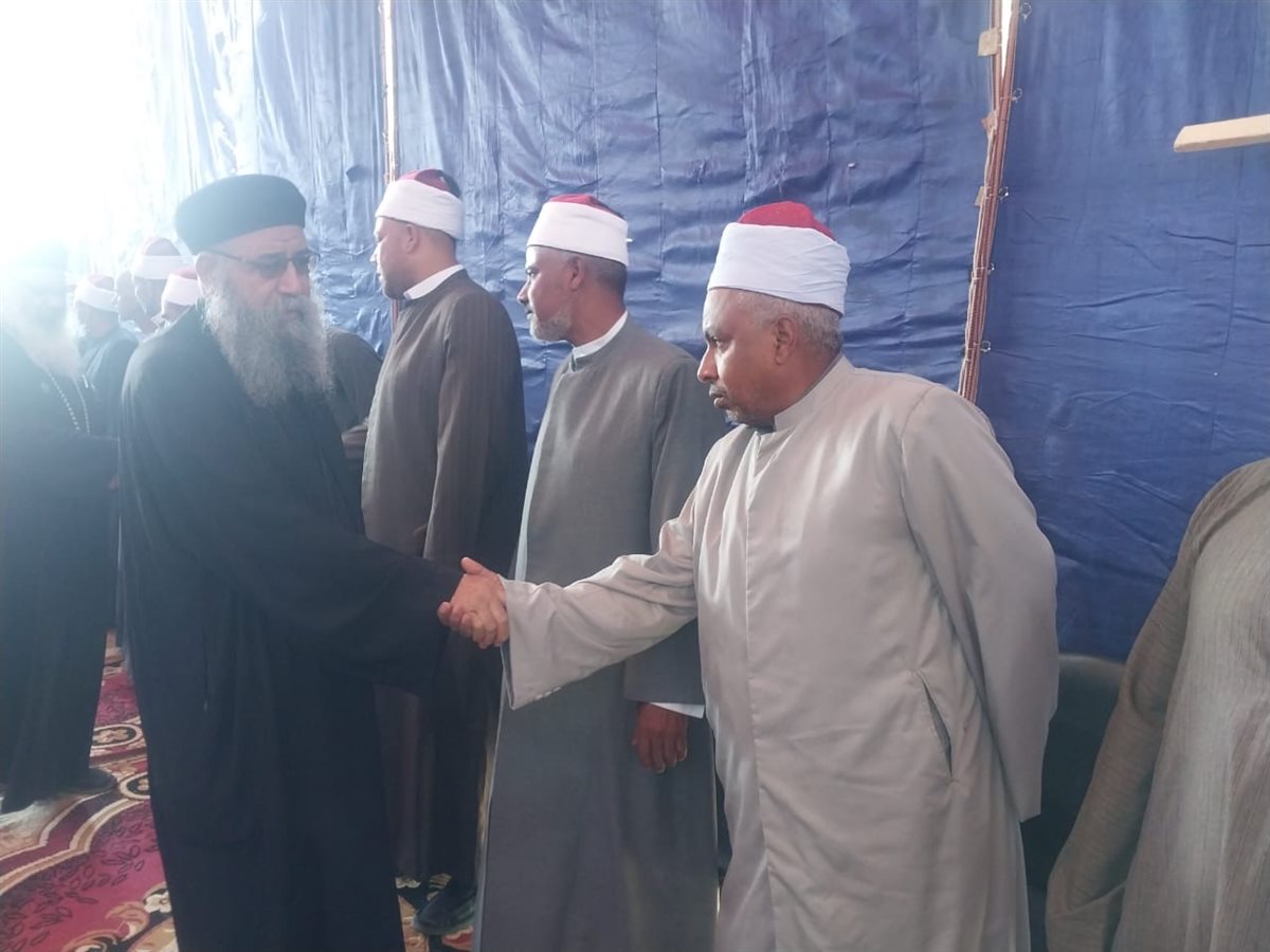 أوقاف الأقصر تقدم واجب العزاء في راعي دير القديسين بالطود