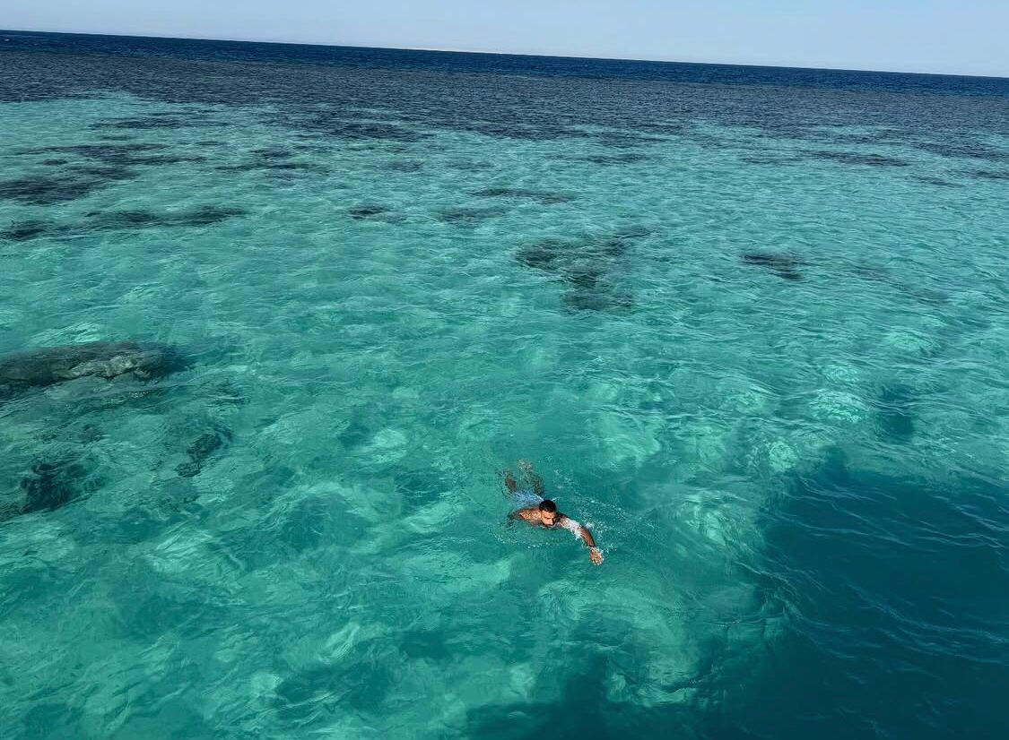 محمد صلاح يستمع بـ عطلته قبل العودة إلى منافسات الدوري الإنجليزي