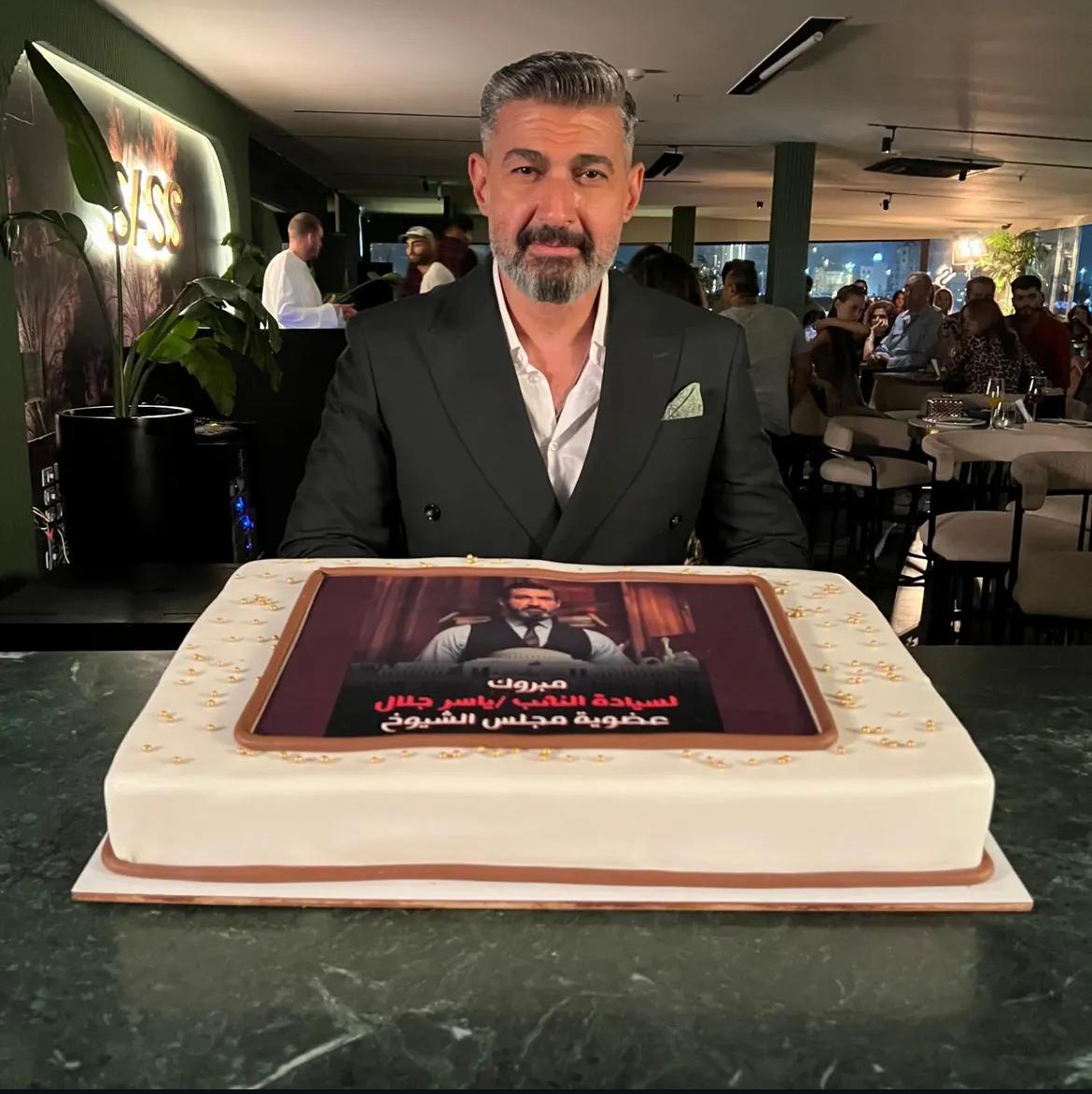 ياسر جلال يحتفل بتعيينه عضوا بمجلس الشيوخ