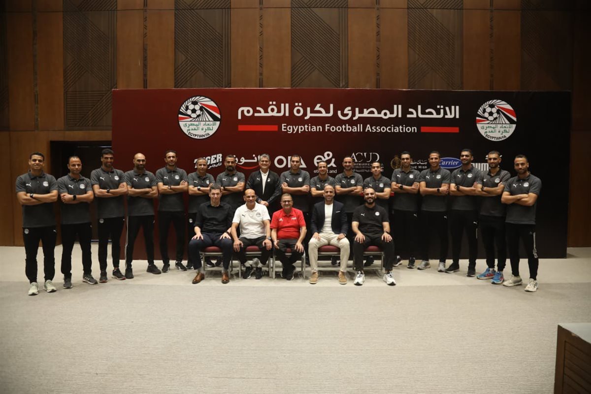 أوسكار يجتمع مع حكام تقنية الفيديو بعد عودته من تشيلي