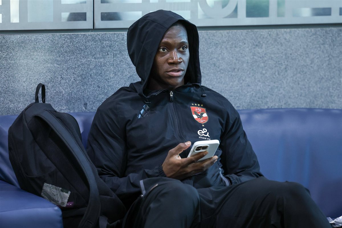 بعثة الأهلي في مطار القاهرة