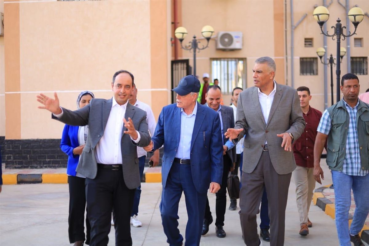 فودة وكمال وعثمان خلال الزيارة