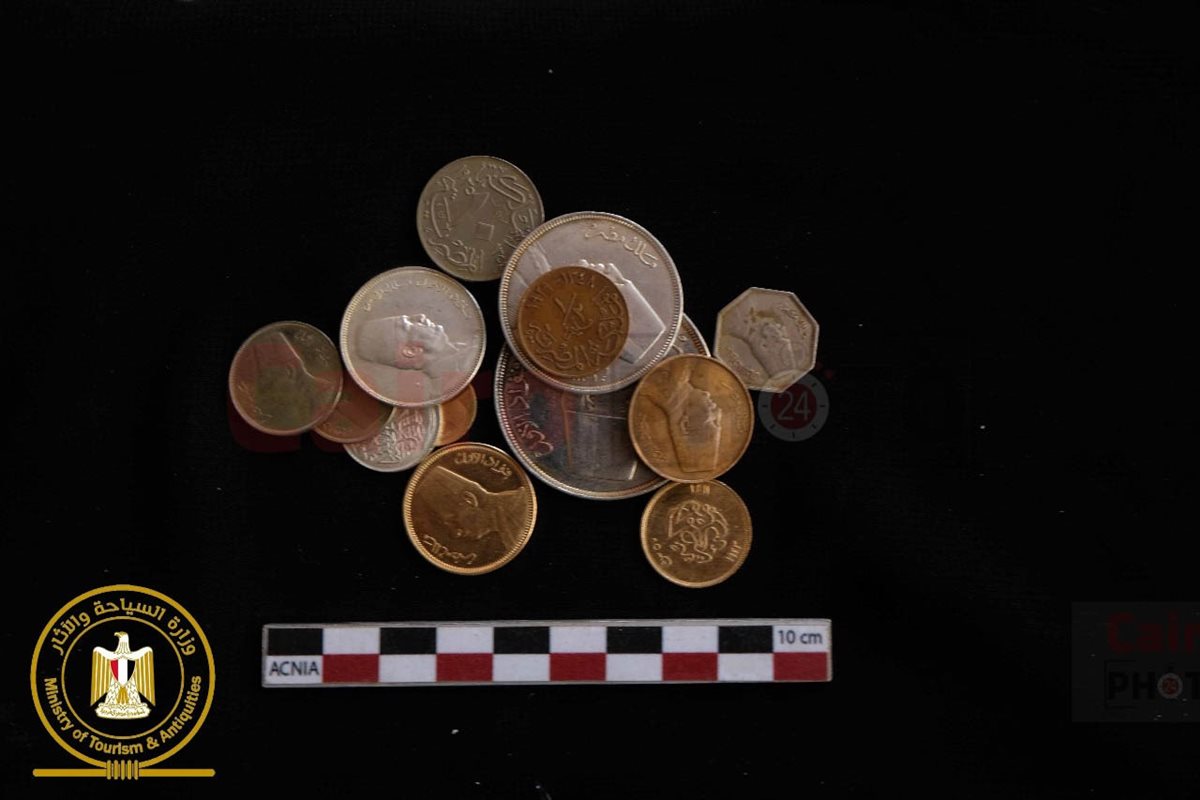 العملات الأثرية المكتشفة 