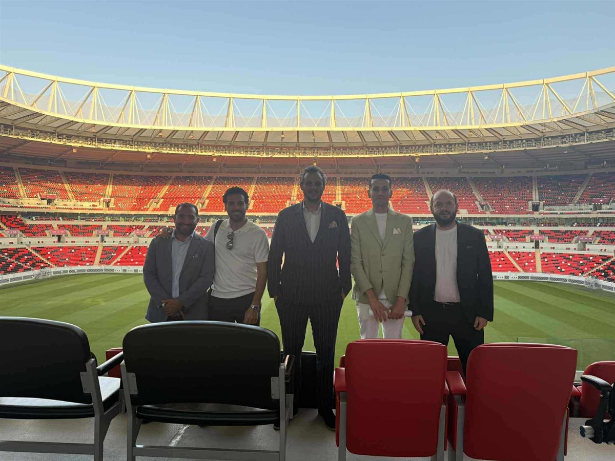 وفد بيراميدز يتفقد ملاعب التدريب في قطر استعدادًا للمشاركة في نهائيات كأس الإنتركونتيننتال