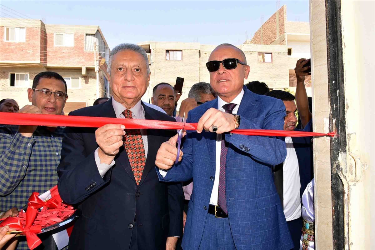 محافظ الأقصر يفتتح مكتبة مصر العامة بالطود 