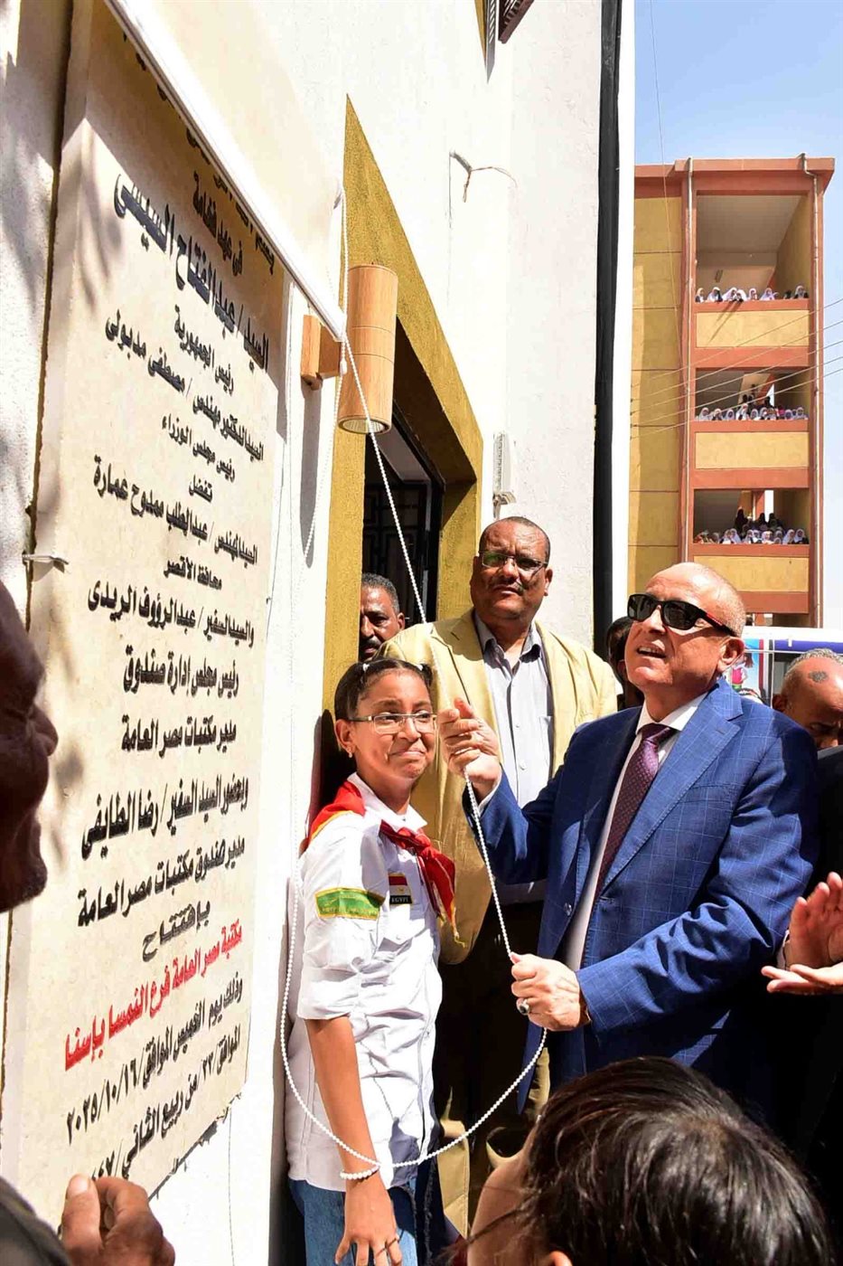 محافظ الأقصر وجولة بالنمسا في إسنا 