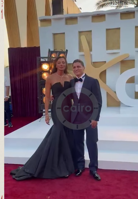 عمرو منسي ولميس الحديدي أول الحضور في حفل افتتاح الدورة الثامنة من مهرجان الجونة السينمائي