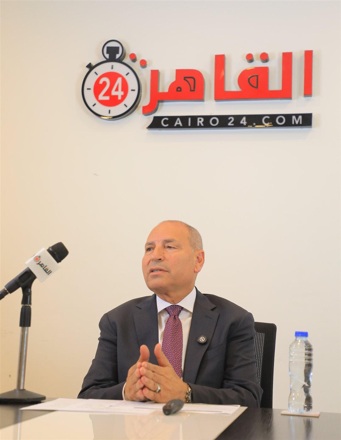 <strong>محافظ العاصة خلال ندوته بموقع القاهرة 24</strong>