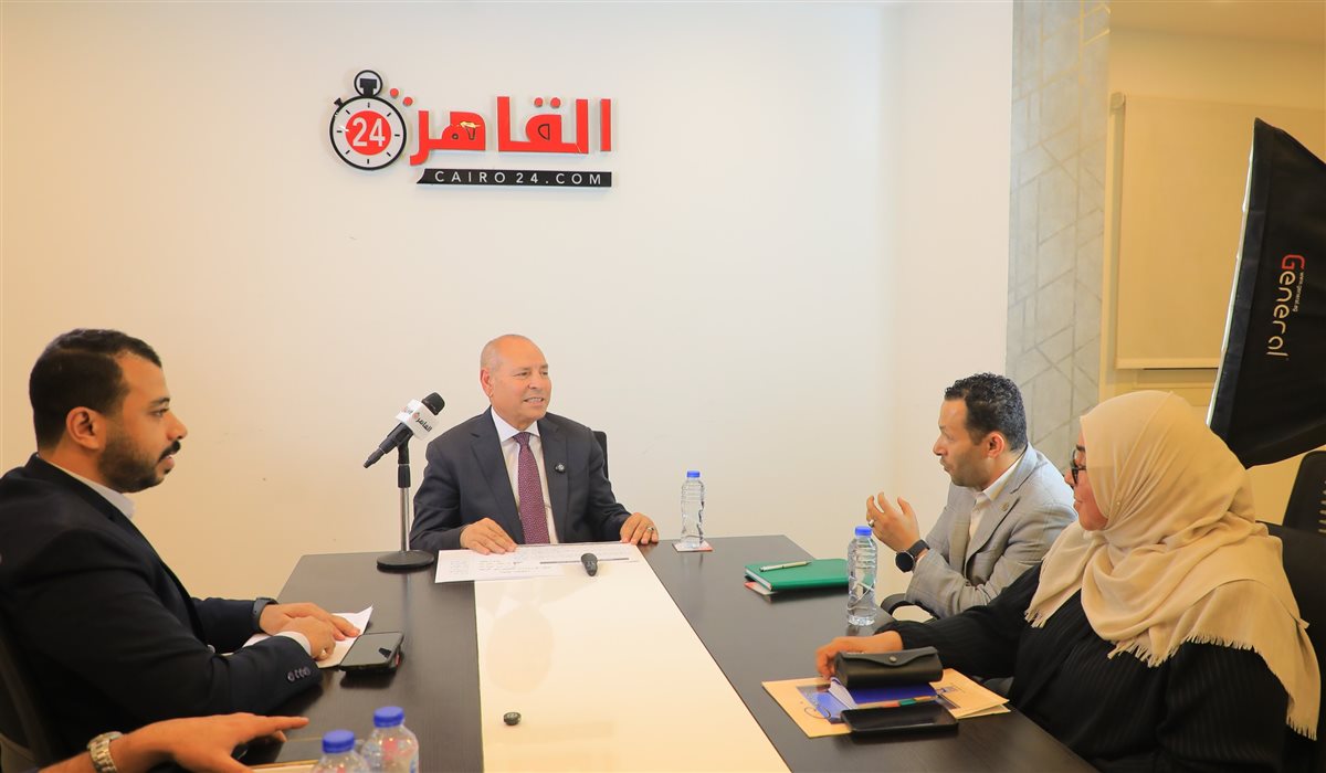 <strong>محافظ العاصة خلال ندوته بموقع القاهرة 24</strong>