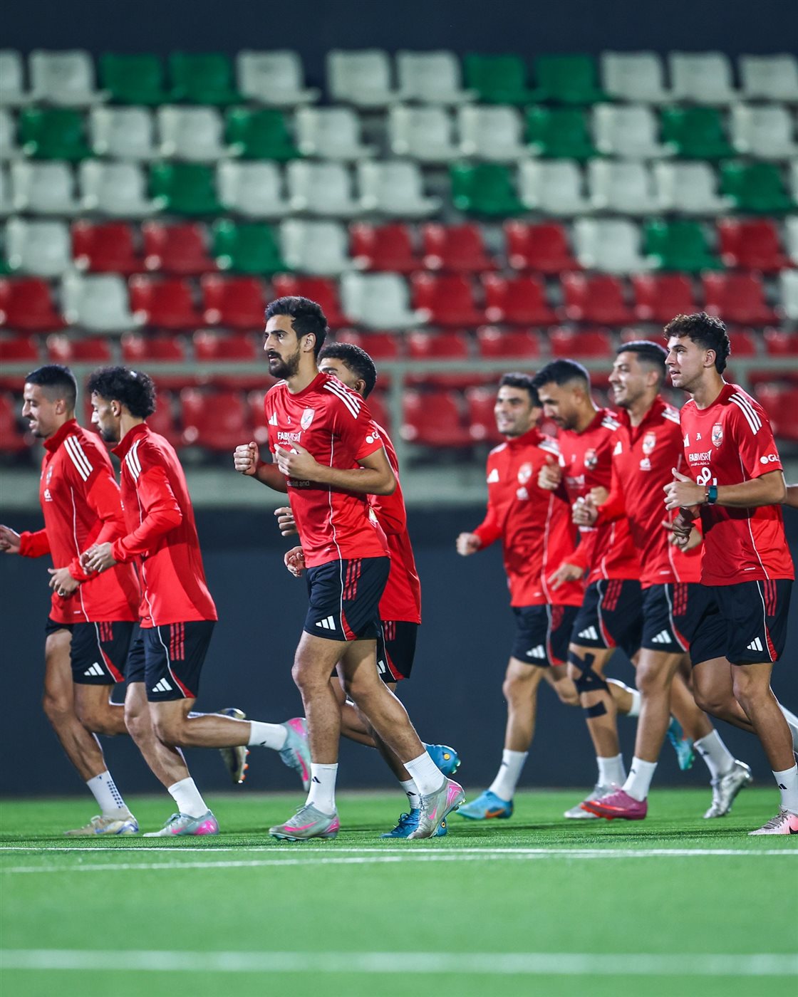 <strong>الأهلي يُجري مرانه الأول في بوروندي</strong>