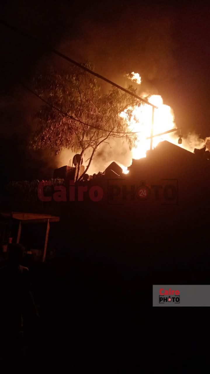 حريق بمخزن قطع غيار سيارات 