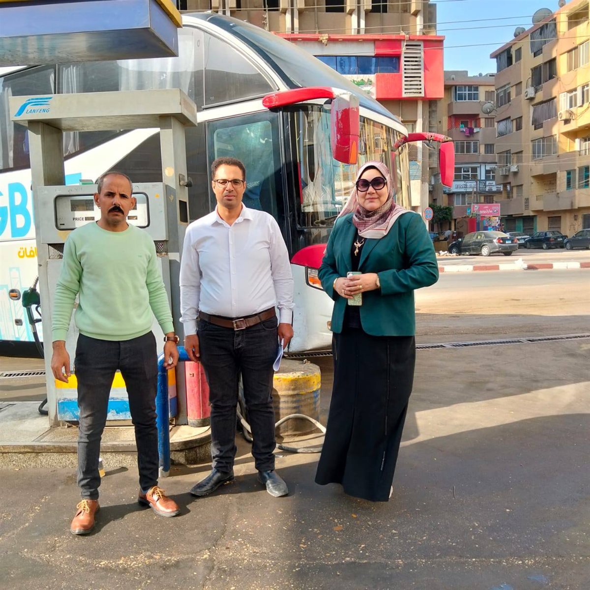 حملات مكثفة على محطات الوقود ومستودعات البوتاجاز لمتابعة تطبيق الأسعار الجديدة بسوهاج