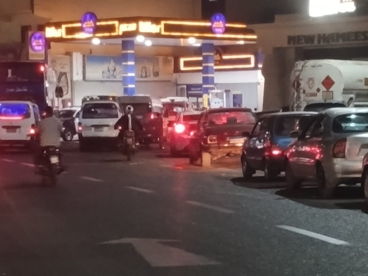 محطات الوقود بالأقصر قبل رفع الأسعار