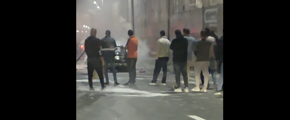 جانب من الحريق