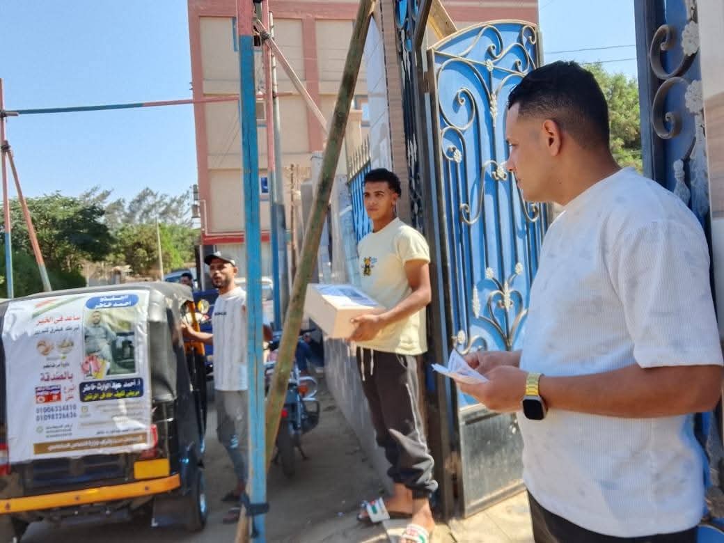 عشرات السيارات تجوب مساجد المنوفية لإنقاذ أحمد خاطر من التليف الرئوي