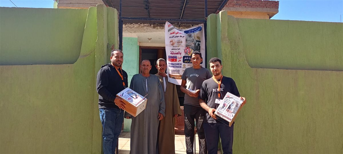 عشرات السيارات تجوب مساجد المنوفية لإنقاذ أحمد خاطر من التليف الرئوي